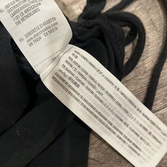 Hollister black Vneck baby tee size xsmall - Picture 5 of 5